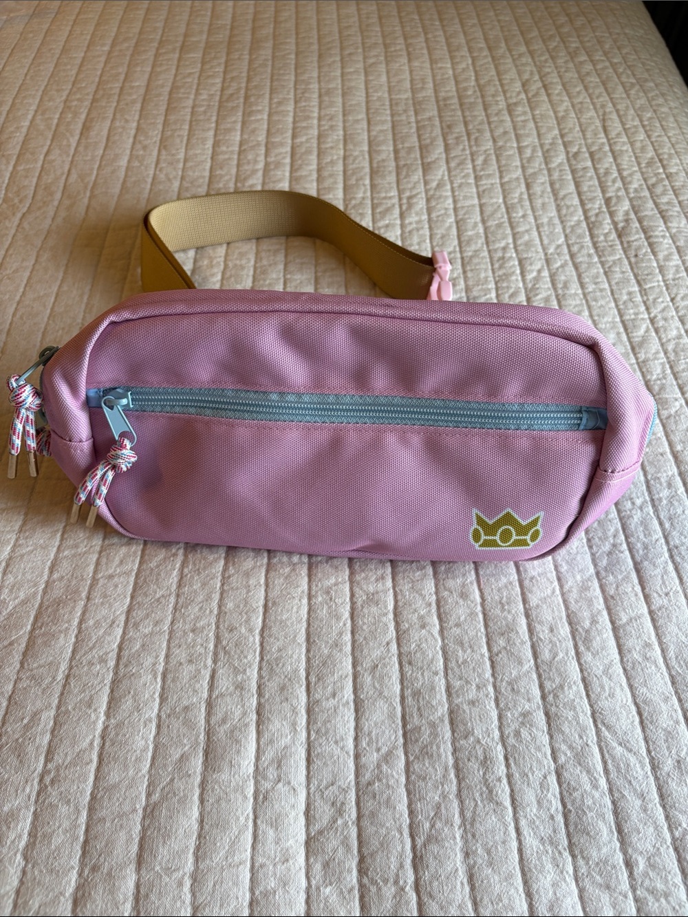 Nintendo Pink Princess Peach NWT Crossbody Sling Bag with Tan Strap